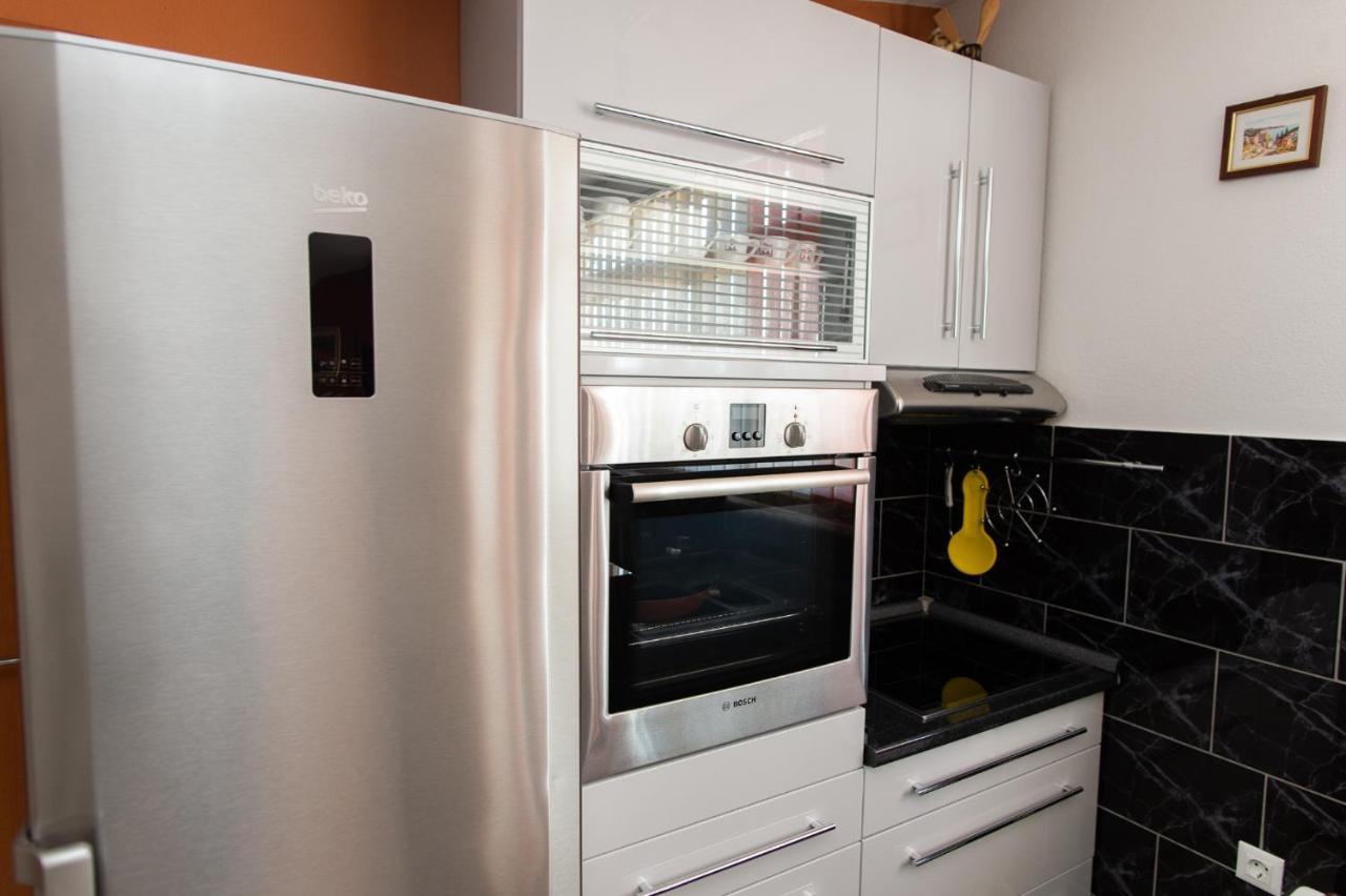Apartments Villa Monique Rogoznica  Zewnętrze zdjęcie