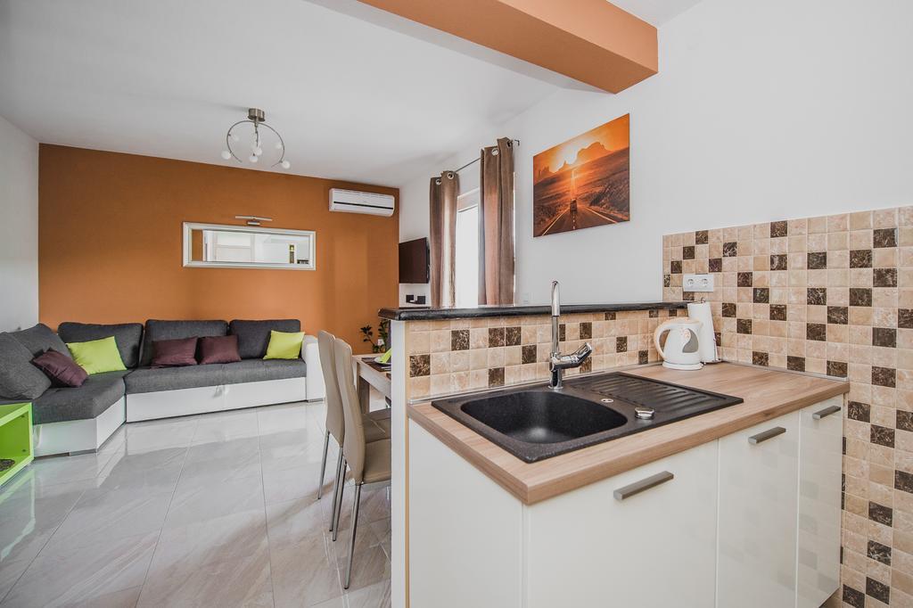 Apartments Villa Monique Rogoznica  Pokój zdjęcie