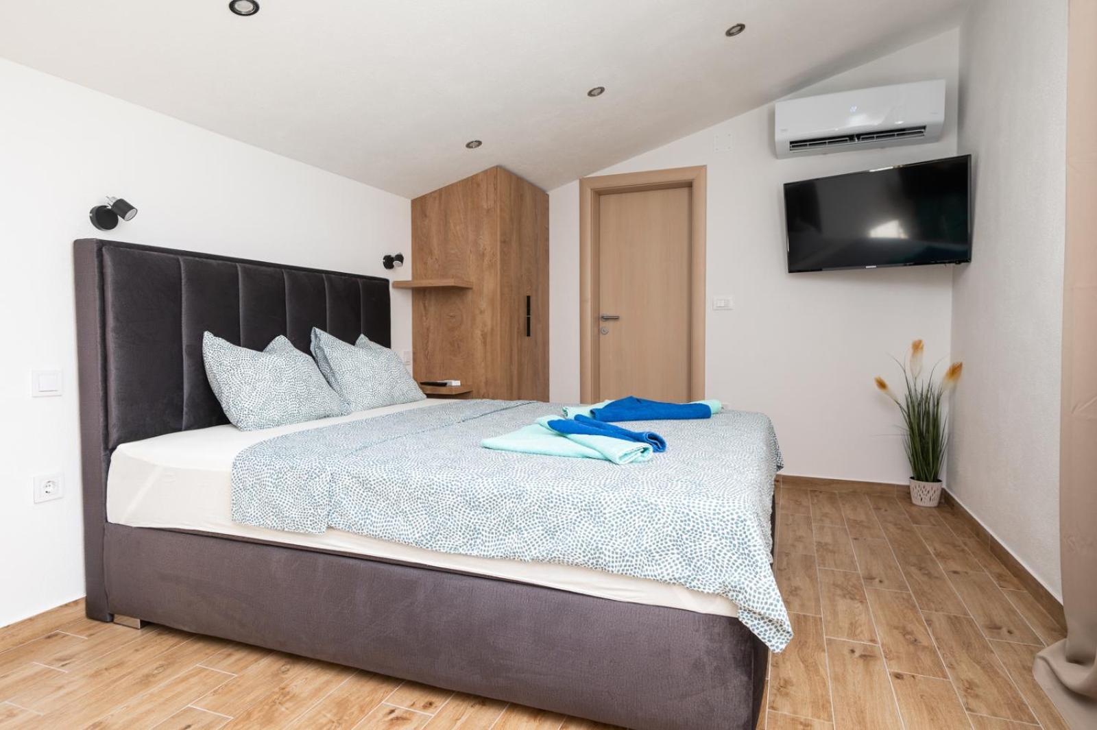 Apartments Villa Monique Rogoznica  Zewnętrze zdjęcie