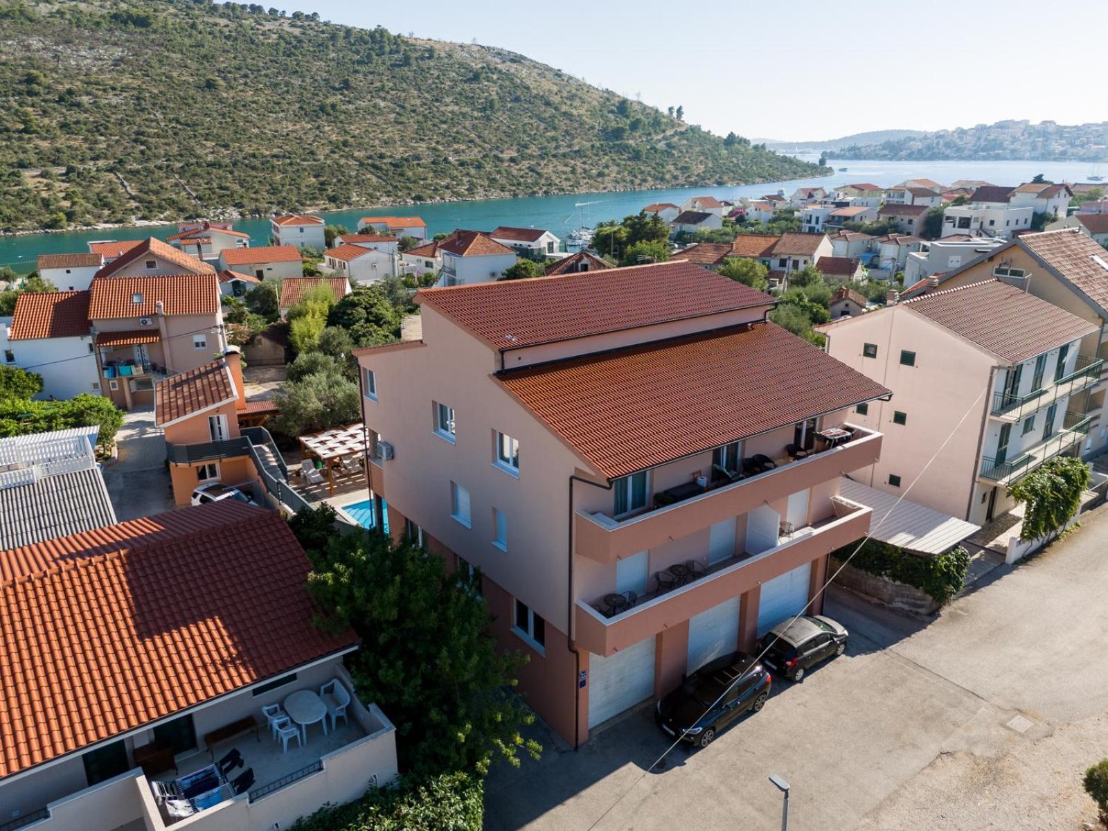Apartments Villa Monique Rogoznica  Zewnętrze zdjęcie