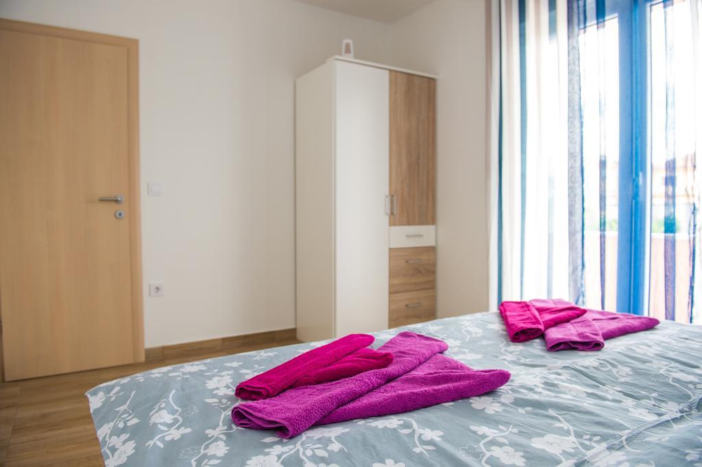 Apartments Villa Monique Rogoznica  Zewnętrze zdjęcie