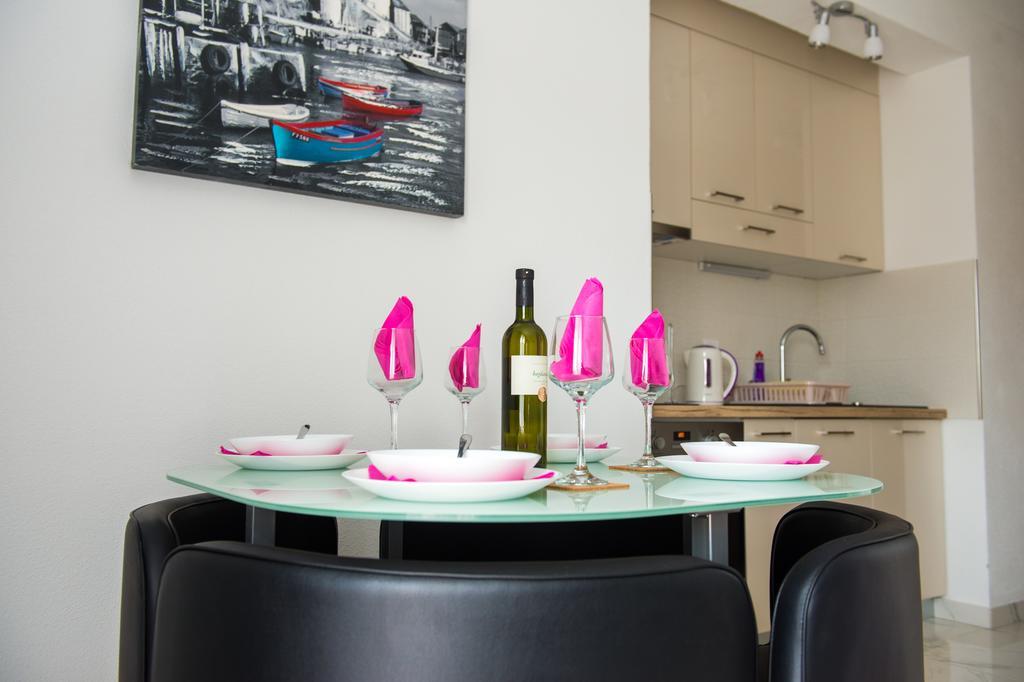 Apartments Villa Monique Rogoznica  Zewnętrze zdjęcie