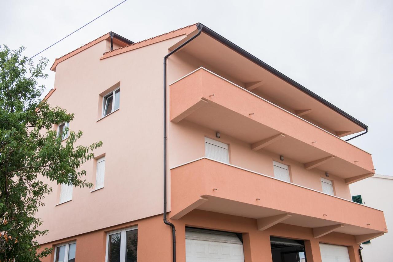 Apartments Villa Monique Rogoznica  Zewnętrze zdjęcie